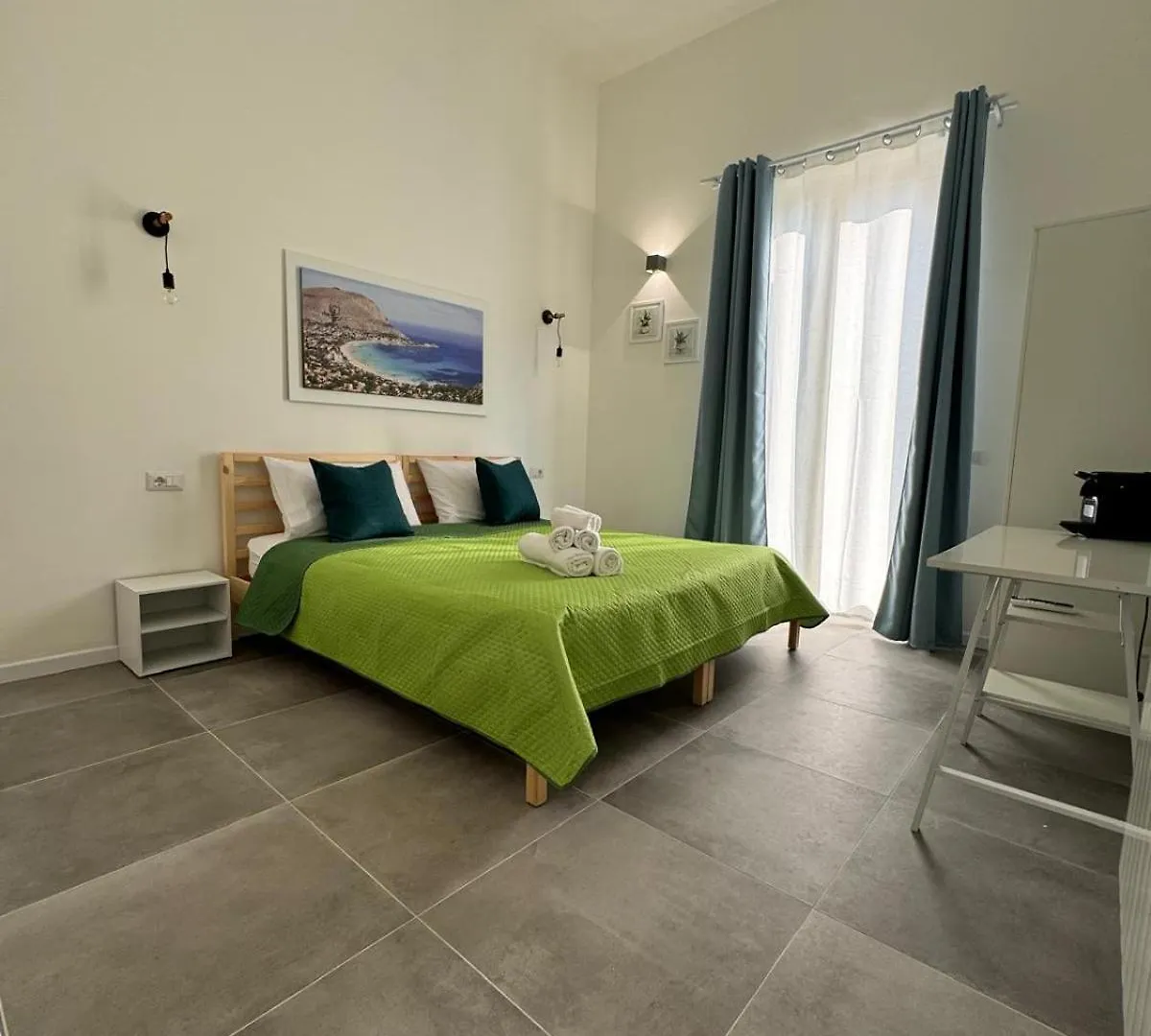 My Happy Place Rooms Palermo Guest house